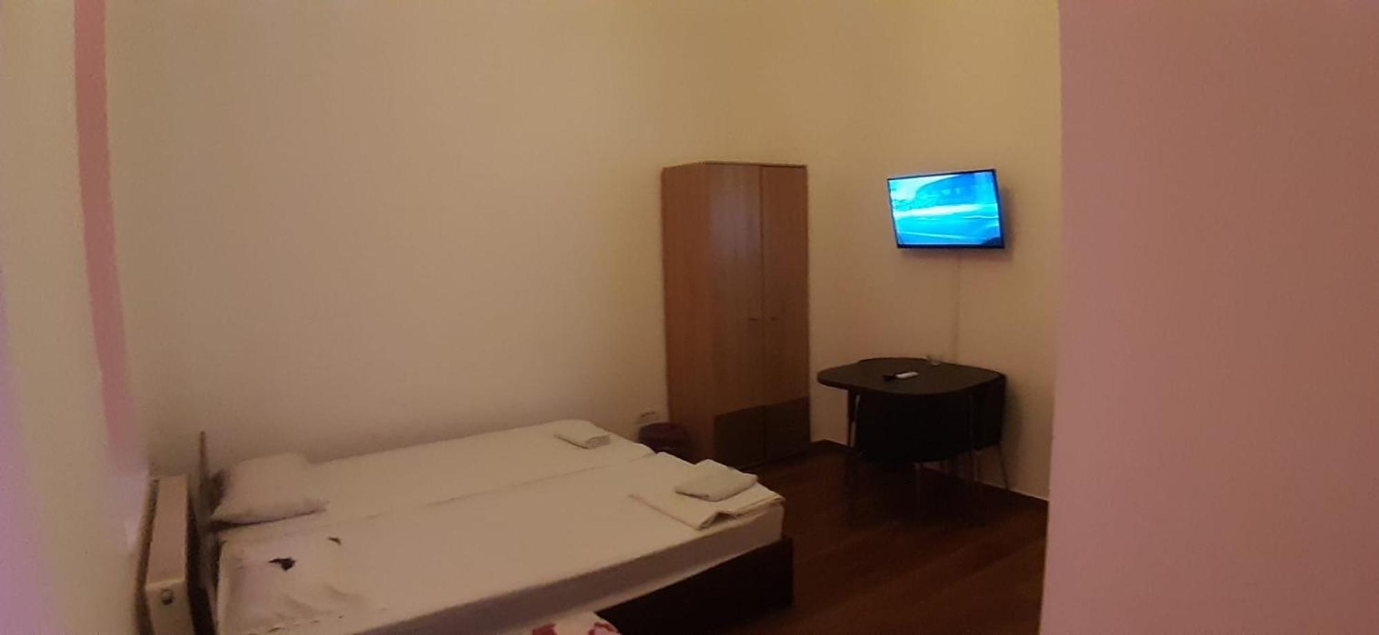 Happyrooms Piata Romana Бухарест Экстерьер фото